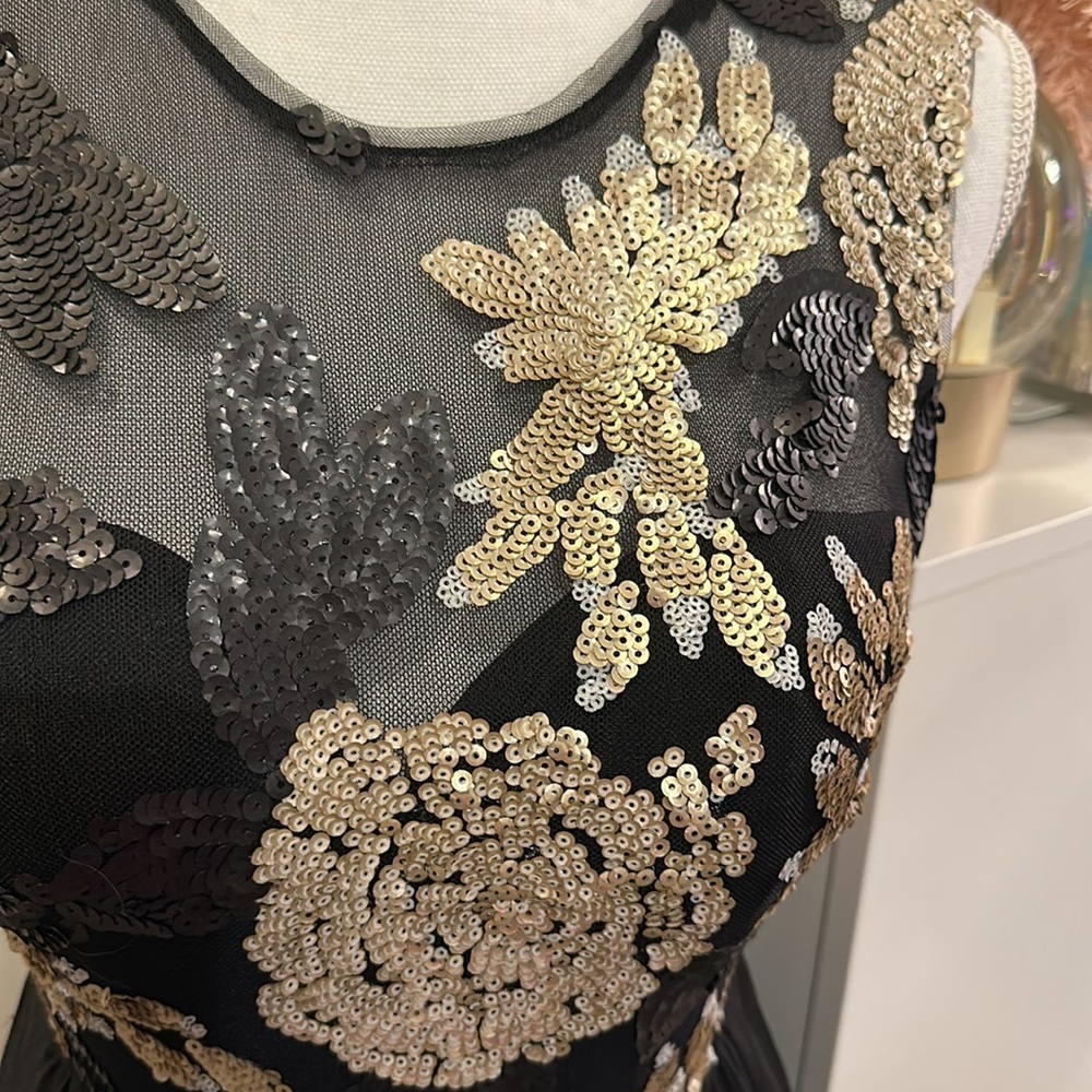 🎉✨HOST PICK💖💎 Gorgeous Party Dress - Picture 5 of 5
